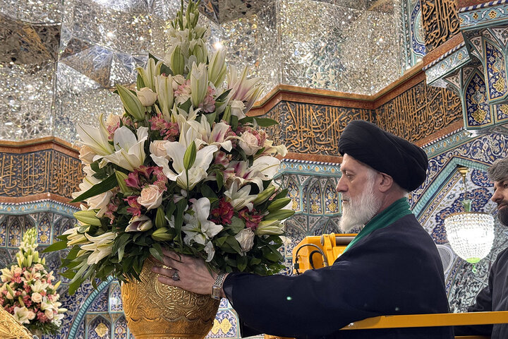 Photos: Hazrat Masoumeh shrine adorned with flowers on eve of Mid‑Sha’ban
