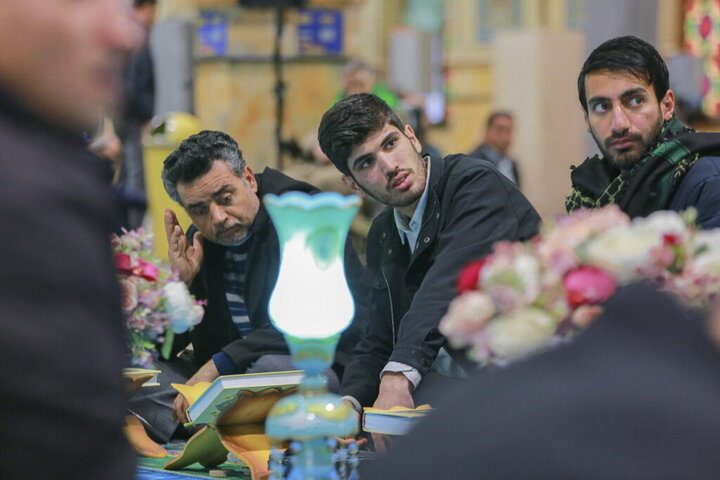 برپایی کرسی تلاوت قرآن توسط خادمان حرم بانوی کرامت در مسجد مقدس جمکران