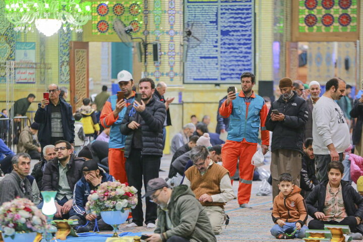 برپایی کرسی تلاوت قرآن توسط خادمان حرم بانوی کرامت در مسجد مقدس جمکران