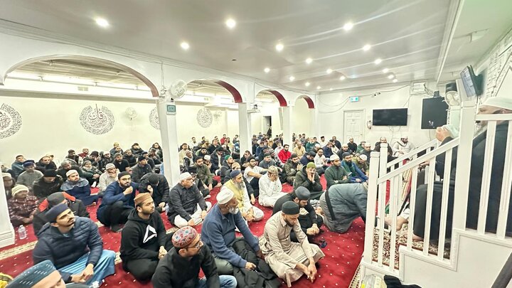 تورنتو؛ اهل تسنن در مرکز اسلامی مکه نیمه‌شعبان را گرامی داشتند