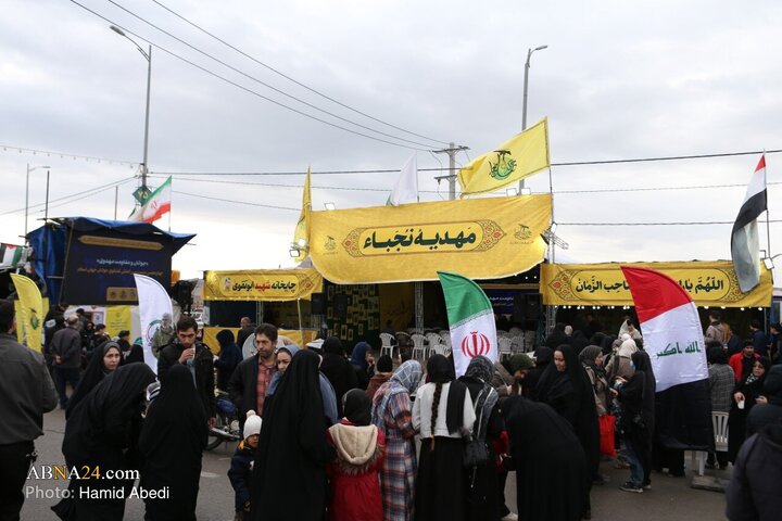 پیاده روی زائران در روز نیمه‌شعبان به سمت مسجد جمکران