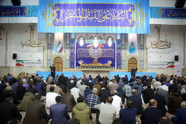 جشن شام میلاد حضرت مهدی (عج) در حرم بانوی کرامت برگزار شد