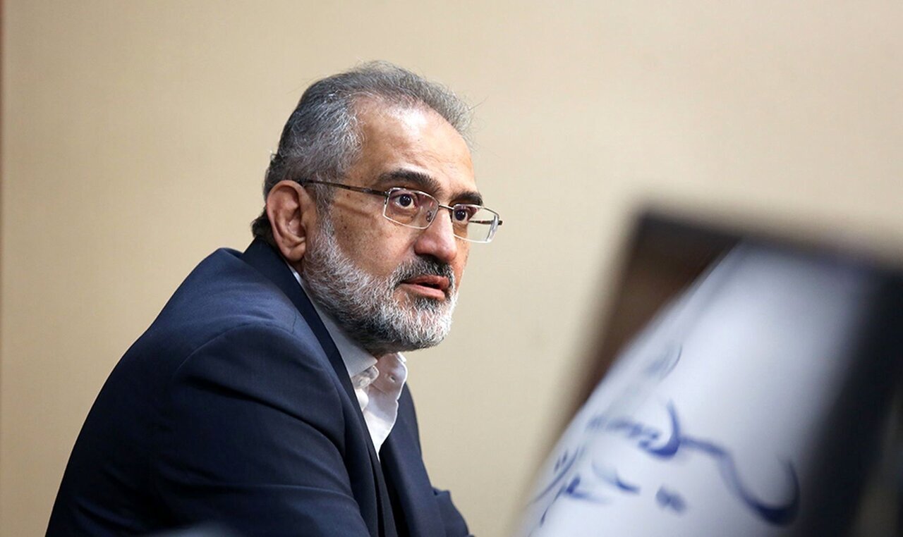 دشمن با ادامه مسیر انقلاب اسلامی مشکل دارد