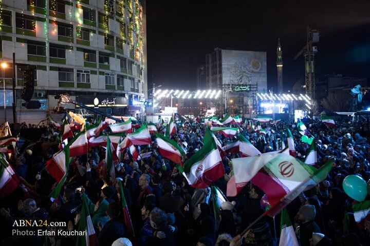 جتماع خانوادگی منتظران مهدی(عج) و بزرگداشت یاد شهدای اخیر