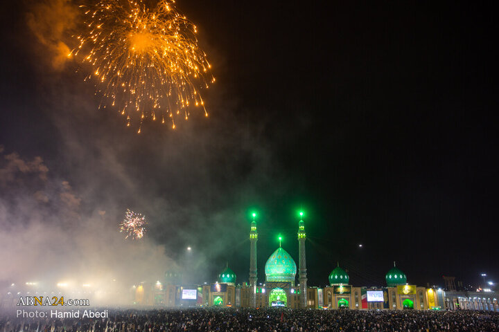 Photos (2): Mid‑Sha’ban Night at Jamkaran Mosque
