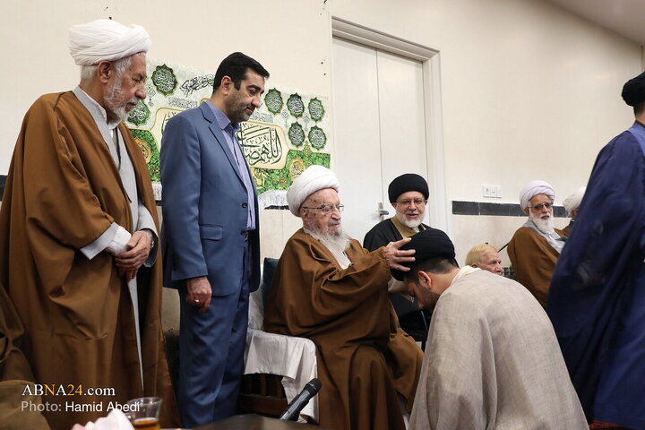 Photos: Turban‑Donning Ceremony for Seminary Students Held on Mid‑Sha’ban