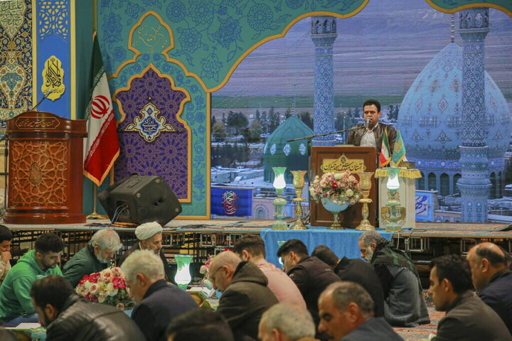 Photos: Qur’an Recitation Session Held by Servants of Hazrat Masoumeh Holy Shrine at Jamkaran Mosque