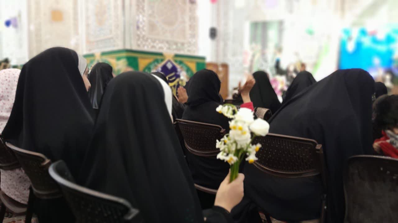 برگزاری ویژه‌ برنامه بانوان عرب‌زبان در روز نیمه شعبان با محوریت انتظار و مهدویت