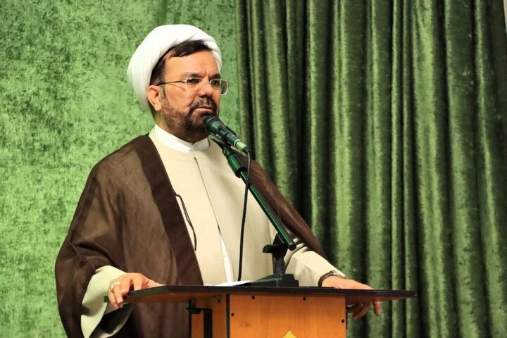 تجلیل از ۵۰۰ خادمیار مراسم نیمه شعبان در حرم مطهر بانوی کرامت