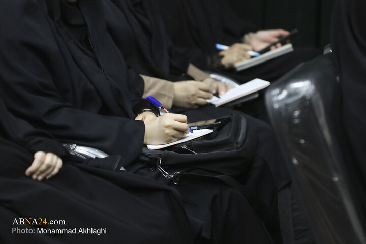 Photos: Press Conference for 27th Seminary Book of Year