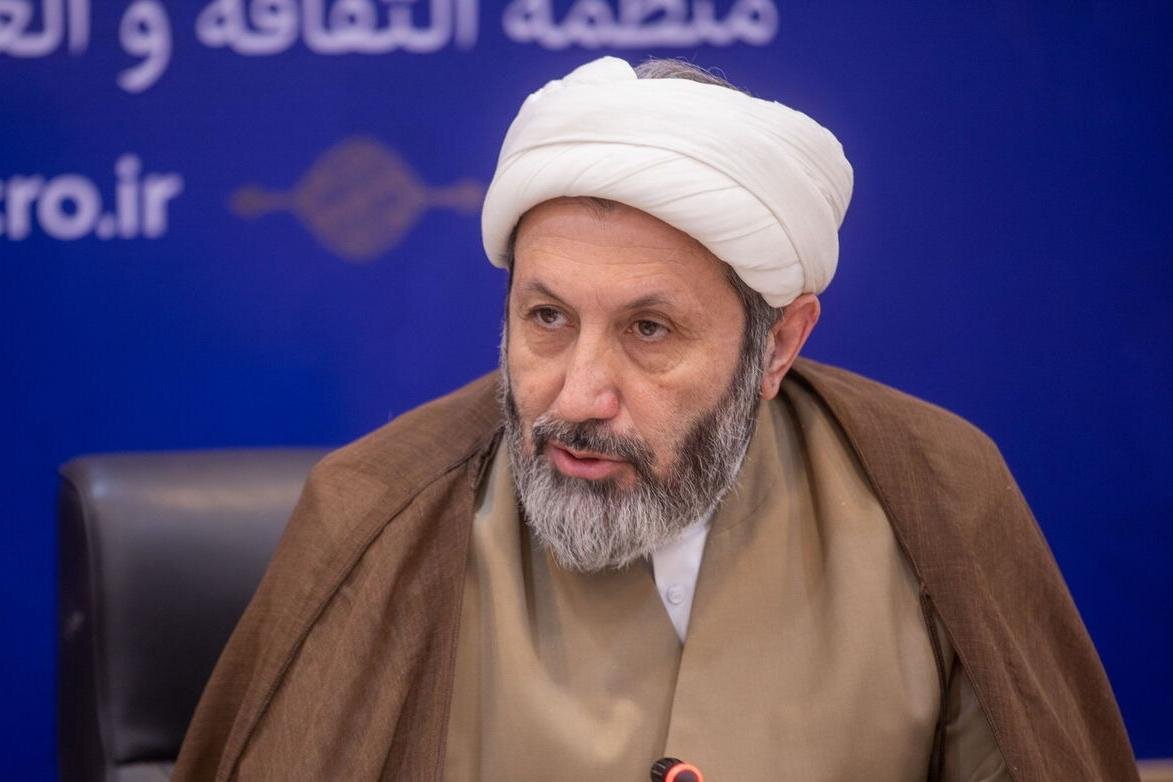 تنها راه برون‌رفت از بحران‌های کنونی جهان اسلام، بازگشت به قرآن و تمسک به سنت نبوی است