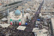 Foto-izvještaj: Ogromno učešće gađana Koma na maršu povodom godišnjice pobjede Islamske revolucije