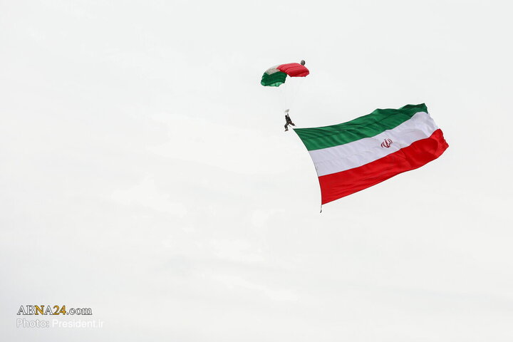 حضور و سخنرانی رئیس جمهور در یوم‌الله 22 بهمن