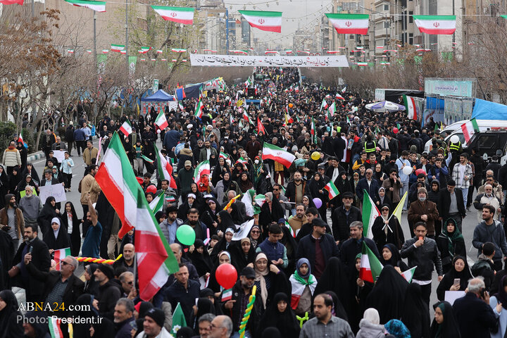 حضور و سخنرانی رئیس جمهور در یوم‌الله 22 بهمن