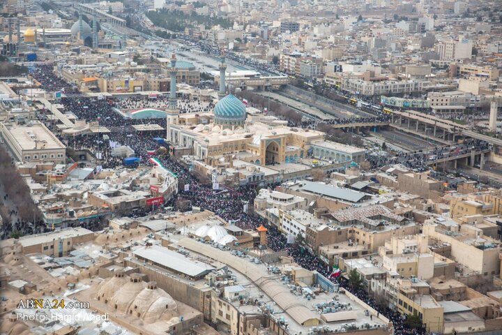 تصاویر هوایی از راهپیمایی 22 بهمن در قم