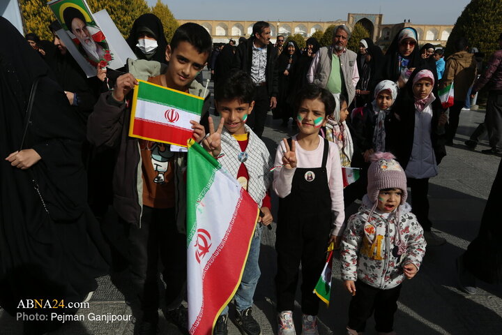 Photos: 22 Bahman rally in Isfahan