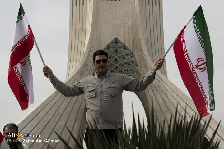 حاشیه های راهپیمایی 22 بهمن در تهران