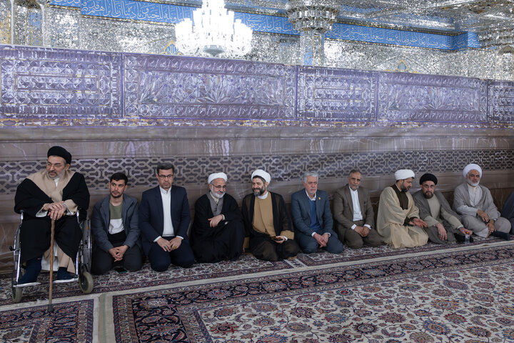 Photos: Mass wedding of 1,500 university couples held at Imam Reza Holy Shrine