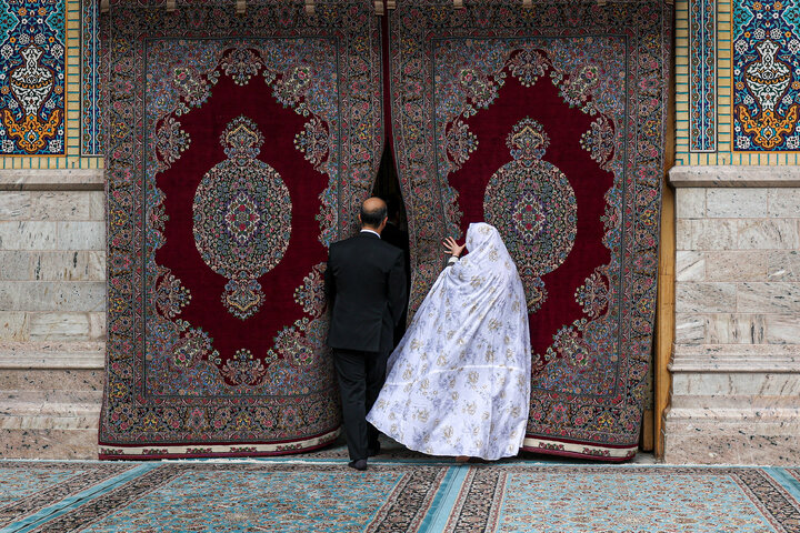Photos: Mass wedding of 1,500 university couples held at Imam Reza Holy Shrine