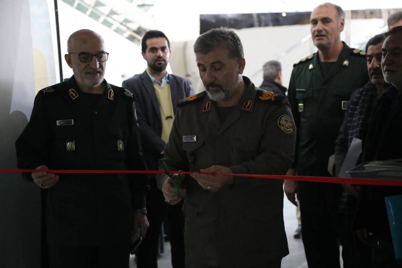 نمایشگاه «اسناد انقلاب اسلامی» افتتاح شد