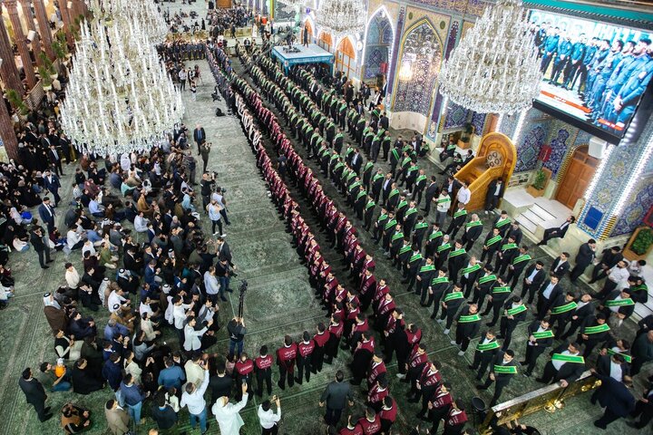 تصاویر | برگزاری ویژه‌برنامۀ دانشجویان پزشکی در حرم امام حسین(ع)