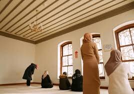 تبدیل یک ساختمان قدیمی به نمازخانه مسلمانان در مجارستان خبرساز شد