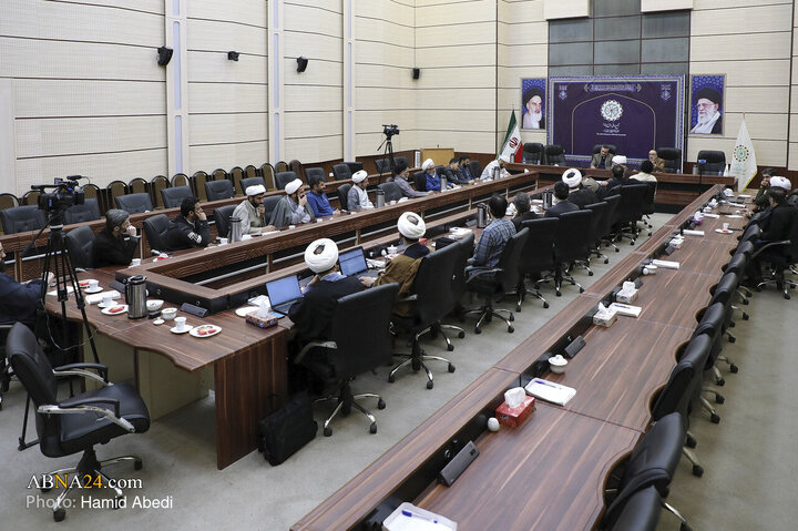 نشست علمی بررسی روش‌شناسی تألیف «موسوعة التاریخ الاسلامی» با حضور آیت‌الله یوسفی غروی