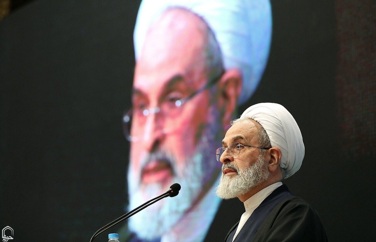 Ayatollah Arafi Calls for Transforming Seminary Awards into Engine for Islamic Civilizational Renewal