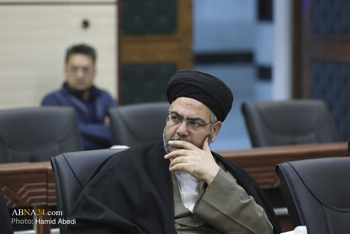 Photos: Scientific Session on “Intertextual Studies in Analysis of History, Biography of AhlulBayt” Held in Qom