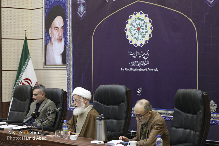 Photos: Scientific Session on “Intertextual Studies in Analysis of History, Biography of AhlulBayt” Held in Qom