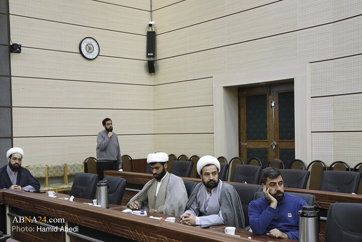 Photos: Scientific Session on “Intertextual Studies in Analysis of History, Biography of AhlulBayt” Held in Qom