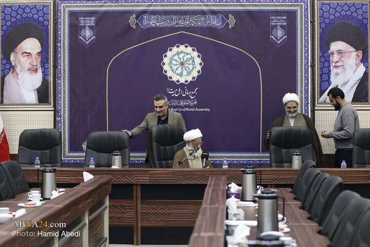 Photos: Scientific Session on “Intertextual Studies in Analysis of History, Biography of AhlulBayt” Held in Qom