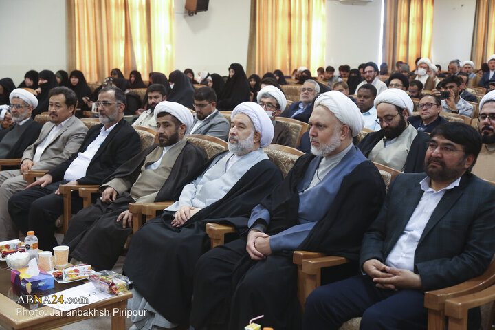 Photos: International Conference on “Islamic Resistance Discourse in Field of Humanities”