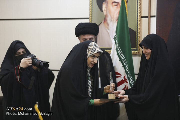 Photos: Closing Ceremony of International Congress of Women Poets of Resistance (Soudeh)