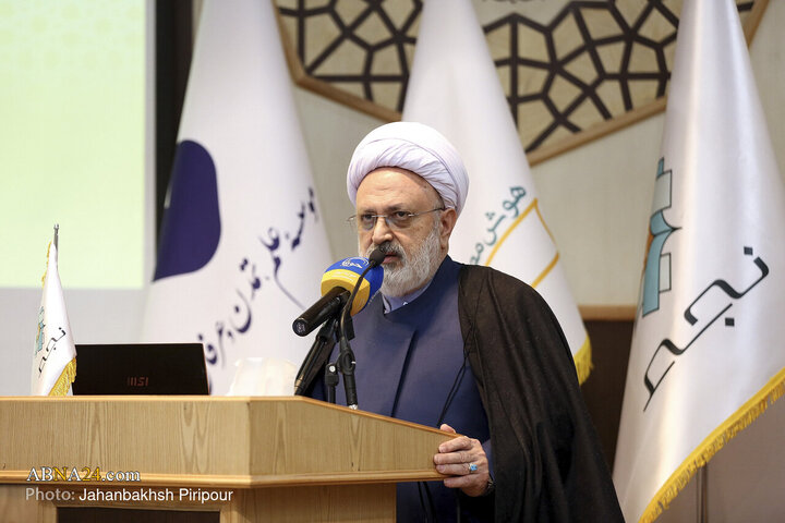 آیین رونمایی از محصولات هوشمند علوم اسلامی