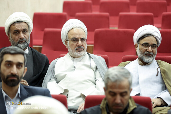 آیین رونمایی از محصولات هوشمند علوم اسلامی