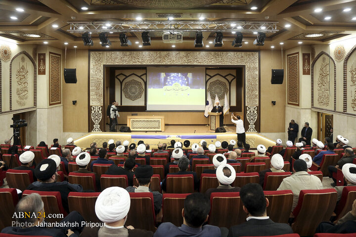 آیین رونمایی از محصولات هوشمند علوم اسلامی