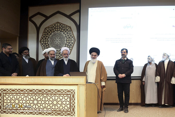 Photos: Unveiling Ceremony of Smart Islamic Sciences Products