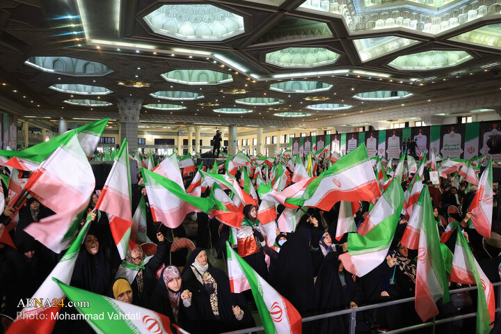 Photos: Commemoration Ceremony for 40th Day of January Martyrs