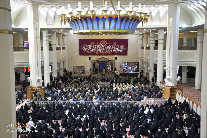 مراسم بزرگداشت چهلمین روز شهادت شهدای مقاومت ملی که در جریان اقدامات تروریستی دی‌ماه به شهادت رسیدند، سه‌شنبه (۲۸ بهمن‌ ۱۴۰۴) با حضور خانواده‌های معظم شهدا، مسئولان استانی و اقشار مختلف مردم در شبستان حضرت امام خمینی(ره) حرم مطهر حضرت شاهچراغ(ع) برگزار شد.