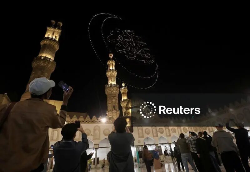 »رمضان کریم« به‌سبک الازهر با نمایش پهپادی + عکس