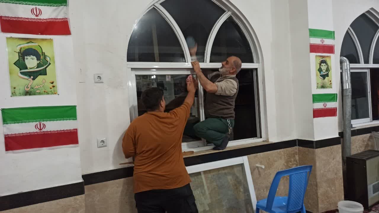 غبارروبی مساجد گیلان با مشارکت گسترده نوجوانان کانون‌ها