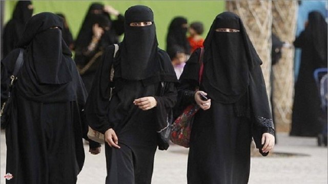 پارلمان اسپانیا، لایحه ممنوعیت نقاب و برقع را رد کرد