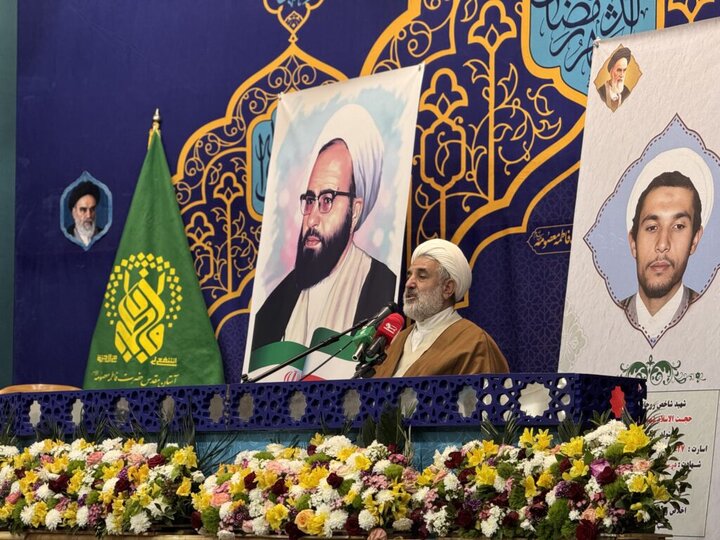 بزرگداشت چهلمین سالگرد شهادت آیت‌الله محلاتی در حرم بانوی کرامت