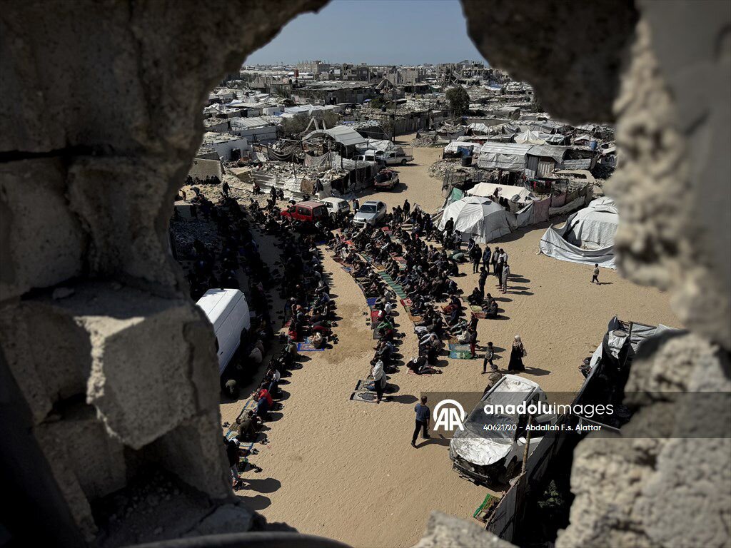 Despite destruction, Palestinians gather for Ramadan month prayers across Gaza