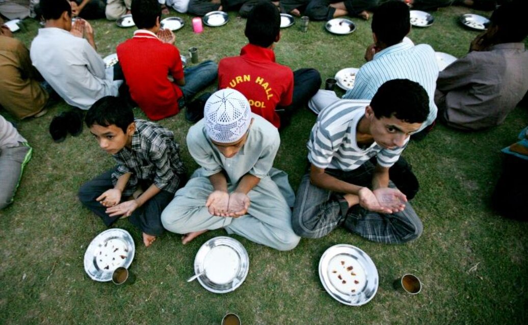 Critique of Secular Narratives of Ramadan, Emphasis on Holy Month’s Spiritual Nature