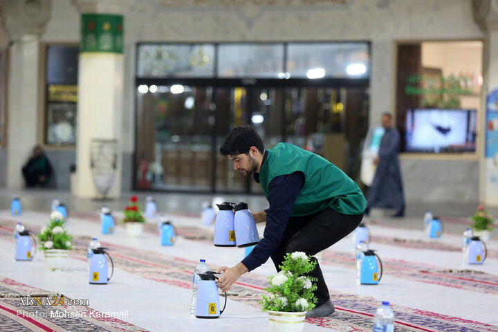 ضیافت افطار در حرم حضرت فاطمه معصومه(س)