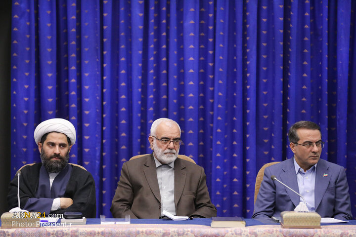 جلسه شورای عالی قرآن