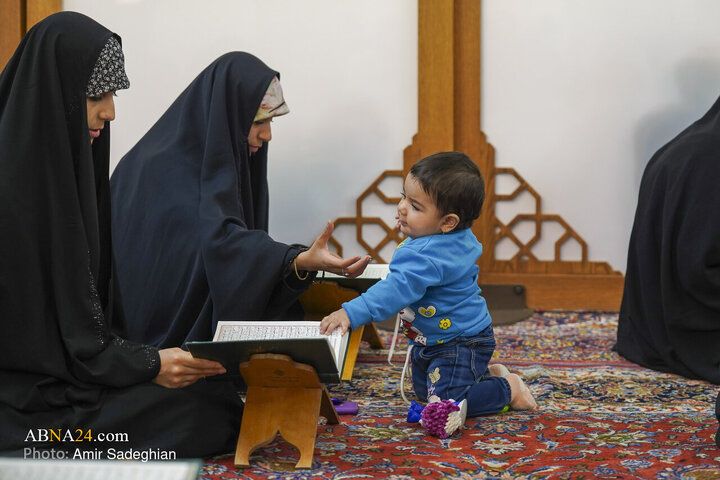 مراسم جزءخوانی و ترتیل خوانی قرآن کریم در حرم مطهر حضرت شاهچراغ (ع)