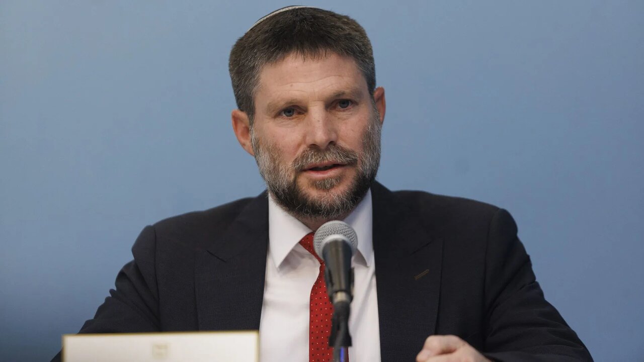 Israeli minister threatens to seize entire Gaza if Hamas refuses to disarm